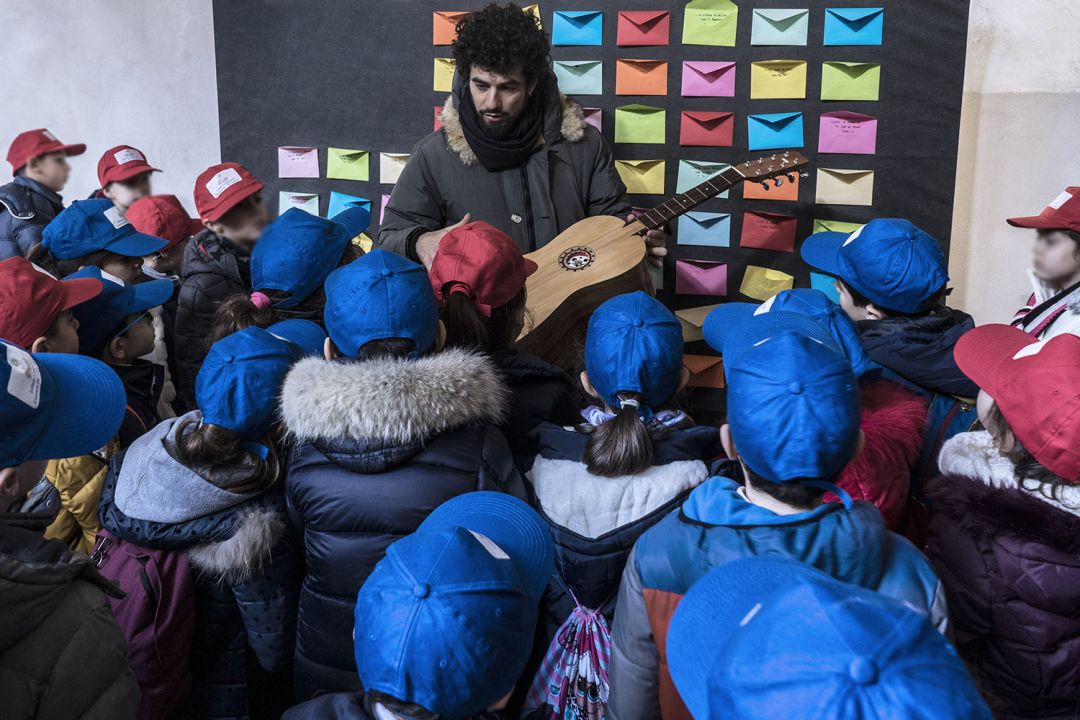 Pierluigi Virelli accoglie gli studenti a Cose Belle Festival